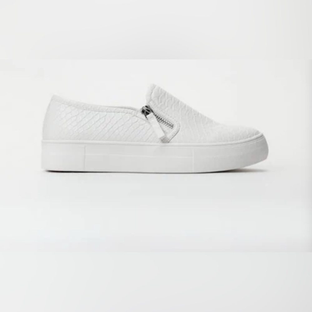 Courtney Platform Shoe Dazzle White Textured Slip-On Sneakers